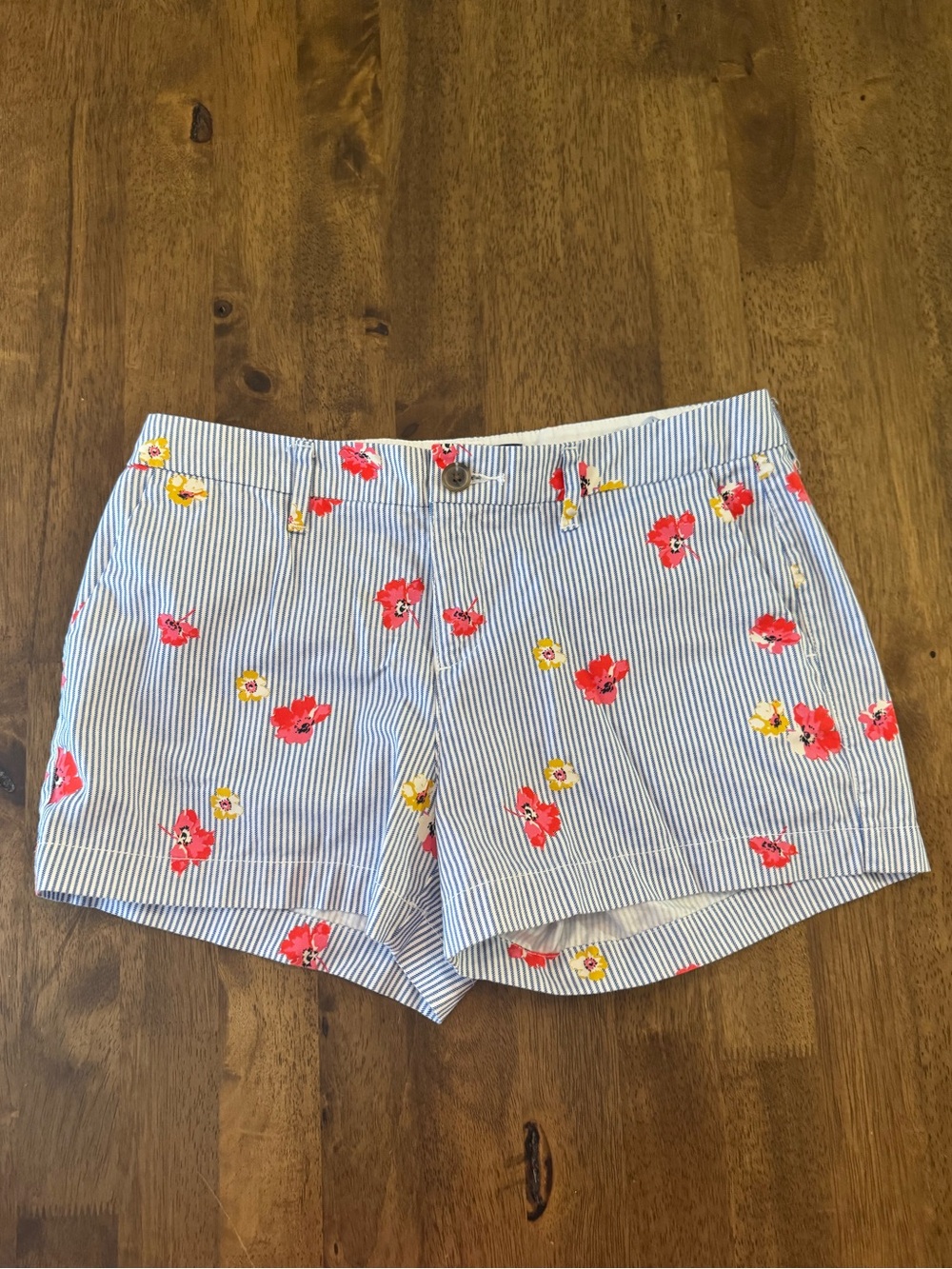 Old Navy Blue and White Pinstripe Floral Bermuda Shorts Size 4